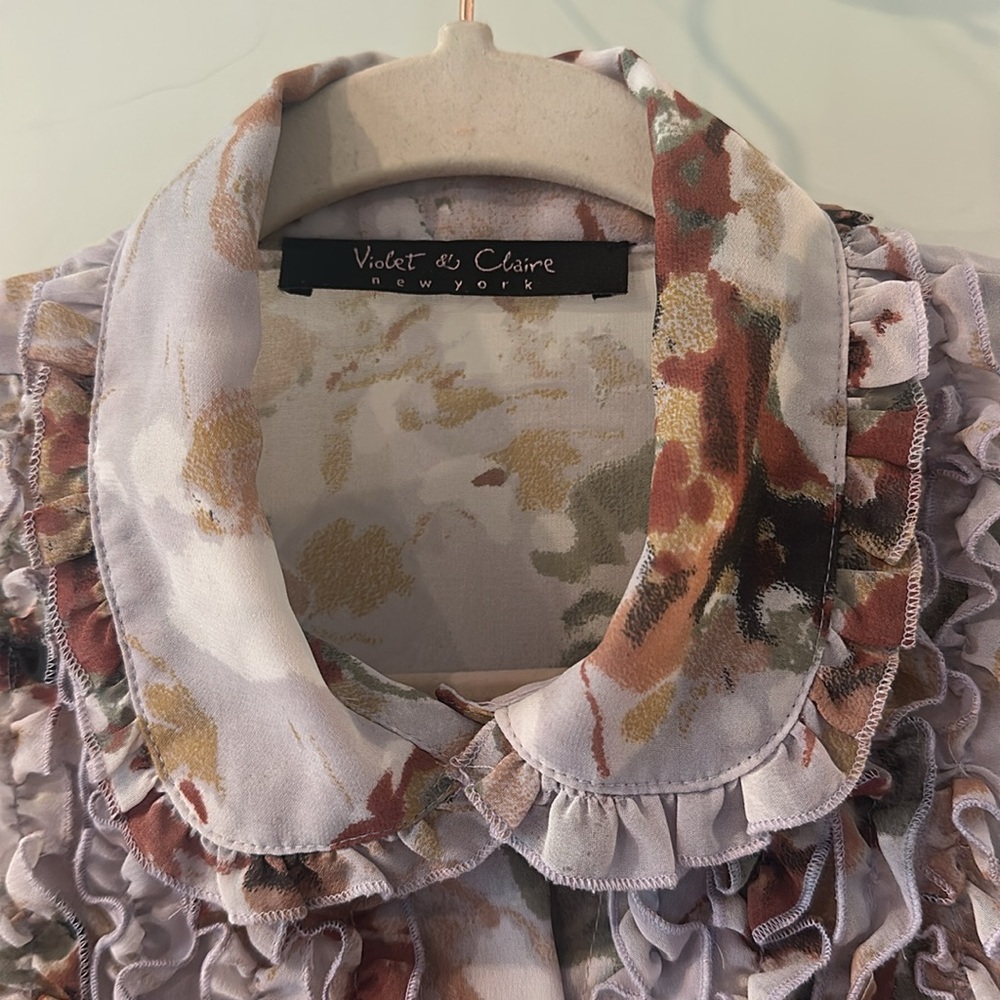 Violet & Claire Floral Ruffle Blouse - Multicolor - Picture 2 of 5